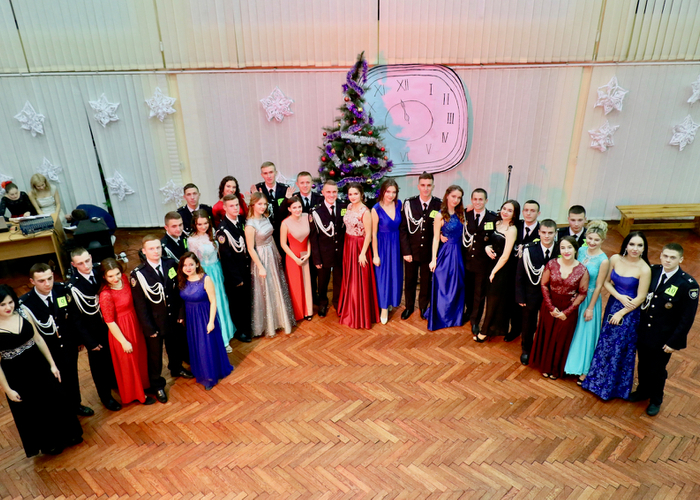 Королем благодійного балу обрано курсанта ХНУВС