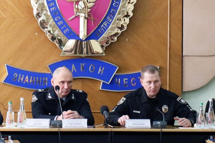 Перший заступник Голови Національної поліції України В’ячеслав Аброськін провів зустріч зі слухачами курсів підвищення кваліфікації – представниками керівного складу та науково-педагогічними працівниками закладів вищої освіти