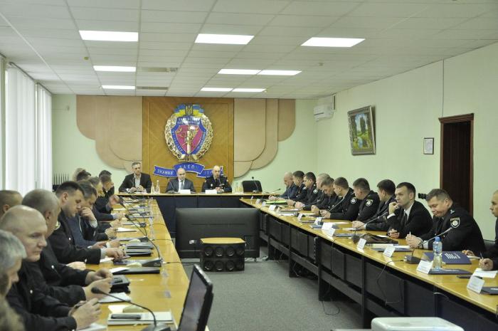 Розпочалися навчання на курсах підвищення кваліфікації у ХНУВС для представників керівного складу кримінального блоку Національної поліції України 