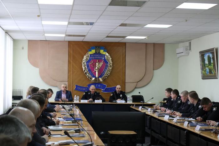 Навчання на курсах підвищення кваліфікації для працівників керівної ланки Національної поліції тривають