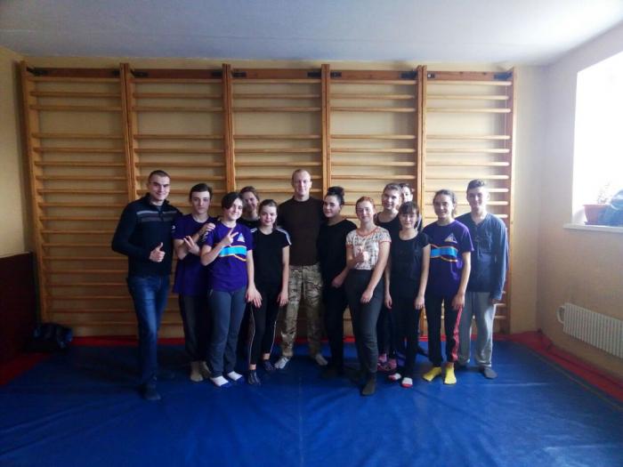 Для учасників проекту «Step Up: школа для активних підлітків» проведено тренінг з основ самооборони