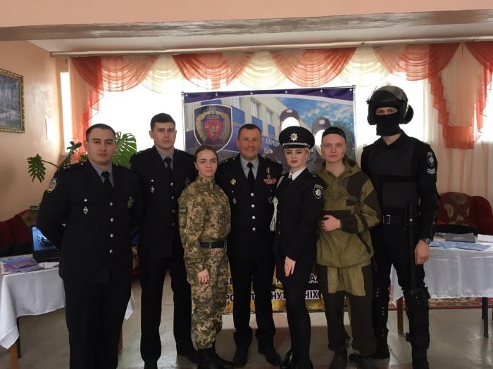 Зустріч з учнями-випускниками шкіл Херсонщини провели представники факультету № 3