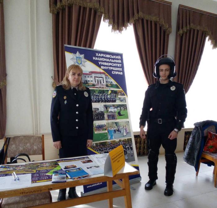 Представники університету взяли участь у ярмарку вакансій у м. Великий Бурлук