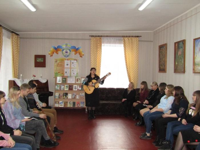 Поезія – це свято, як любов