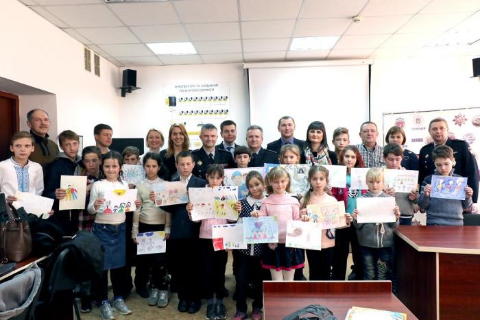 Представники ОБСЄ взяли участь у нагородженні переможців дитячого конкурсу малюнку