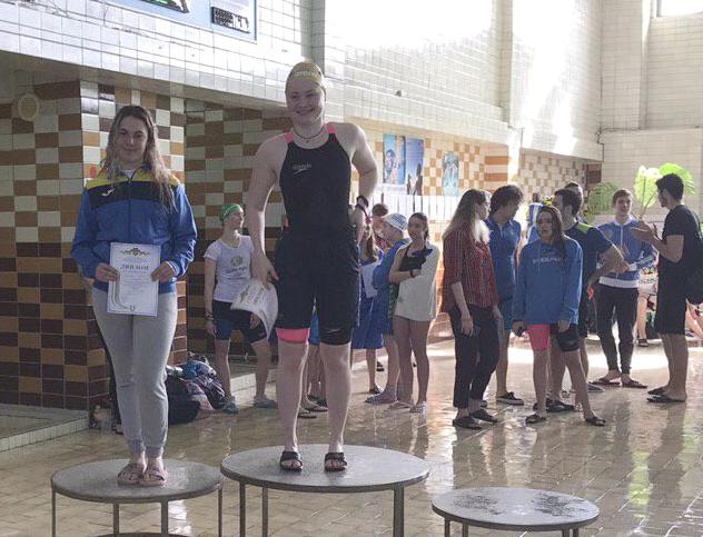 Курсант університету стала призером змагань із плавання «Спорт протягом життя»