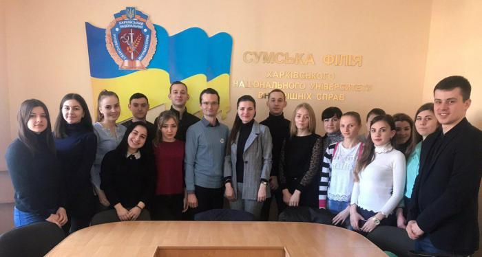 Представники Регіонального центру з надання безоплатної вторинної правової допомоги поспілкувалися зі студентами Сумської філії ХНУВС