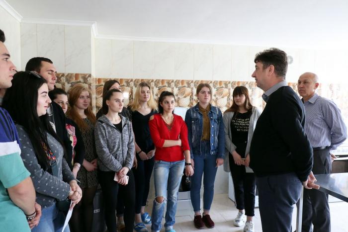 У студентському гуртожитку після капітального ремонту відновлено роботу кухні