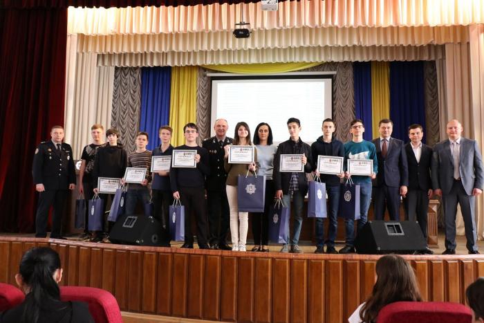 Визначено двадцятку найкращих юних кіберерудитів