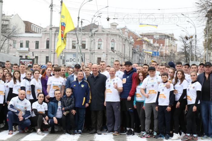 Представники ХНУВС взяли участь у VІ Харківському міжнародному марафоні