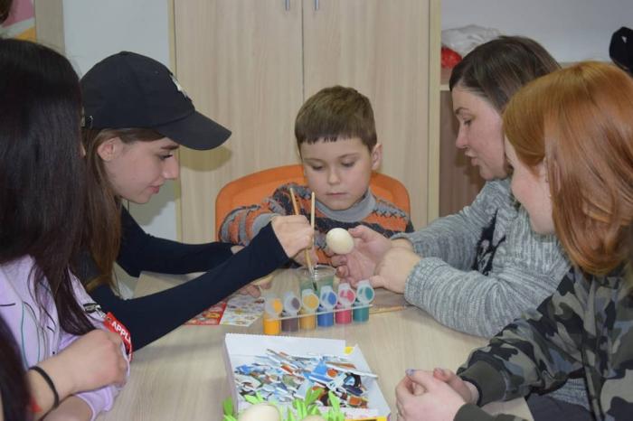 Курсанти-волонтери відвідали сімейний інклюзивний клуб 