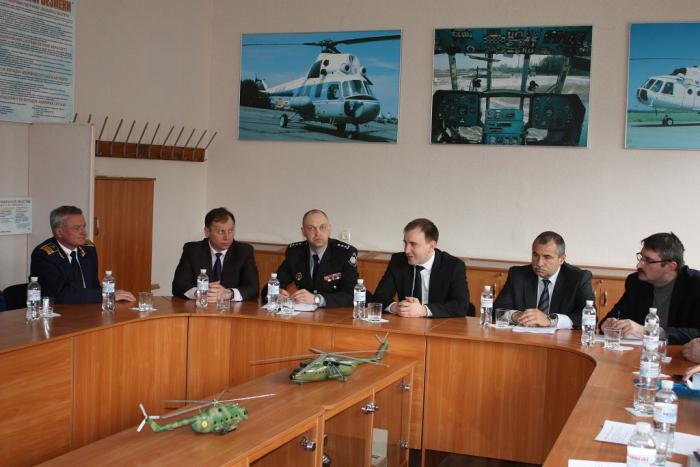 Робочий візит представників МВС України та ХНУВС до Кременчуцького льотного коледжу