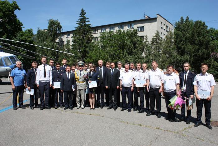 Керівництво університету привітало випускників Кременчуцького льотного коледжу