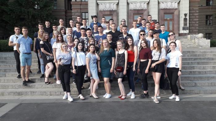 Курсанти та студенти університету долучилися до мистецького заходу