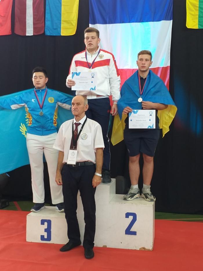 Срібна нагорода з гирьового спорту на чемпіонаті Європи