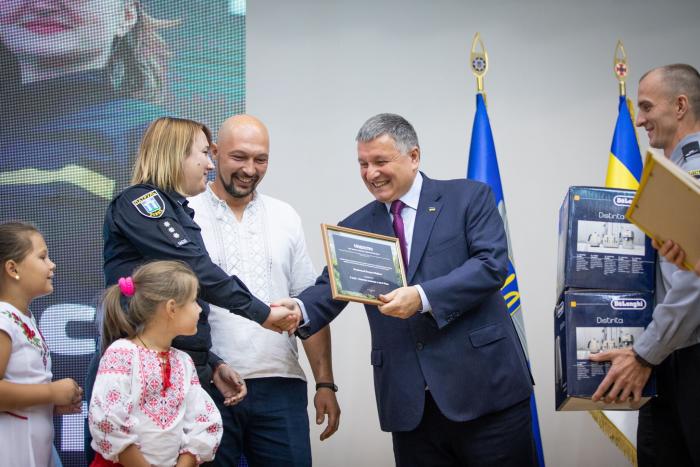 Арсен Аваков: Понад 500 родин отримали квартири за 4 місяці роботи програми по забезпеченню житлом поліцейських та рятувальників