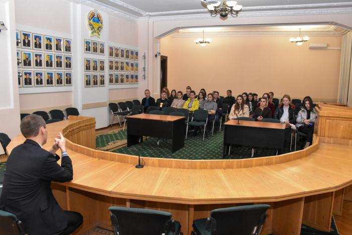 Для студентів університету проведено виїзне заняття у Господарському суді Харківської області