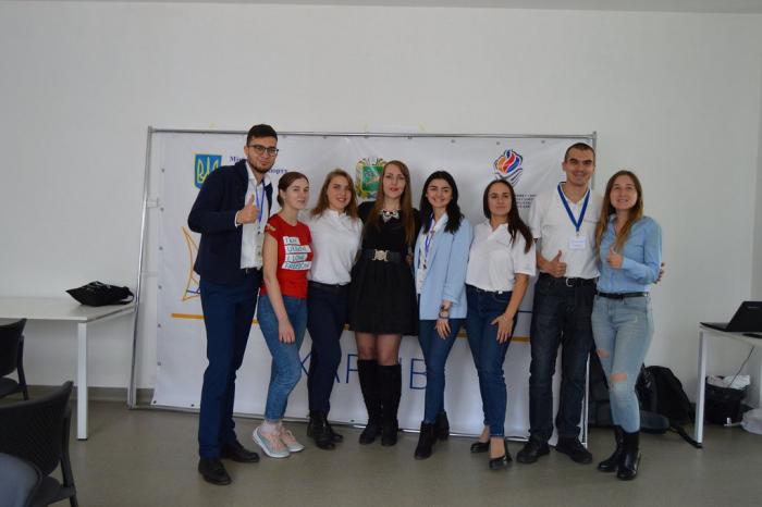 Курсанти ХНУВС Єлизавета Бєляєва та Віталій Найда стали організаторами регіонального проєкту «Державотворець-Харків»