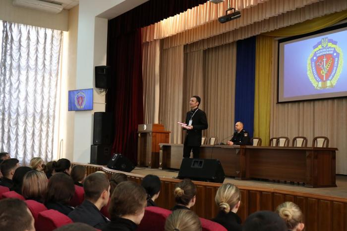 Документальне кіно, правозахисні лекції та тренінги: тиждень права у ХНУВС