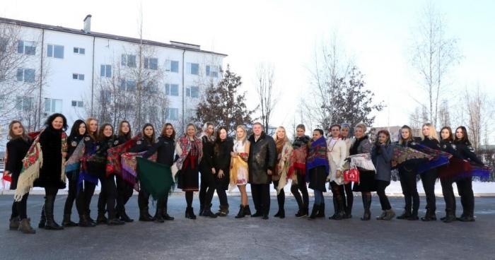 Бережемо й поважаємо українські традиції. До Дня української хустки