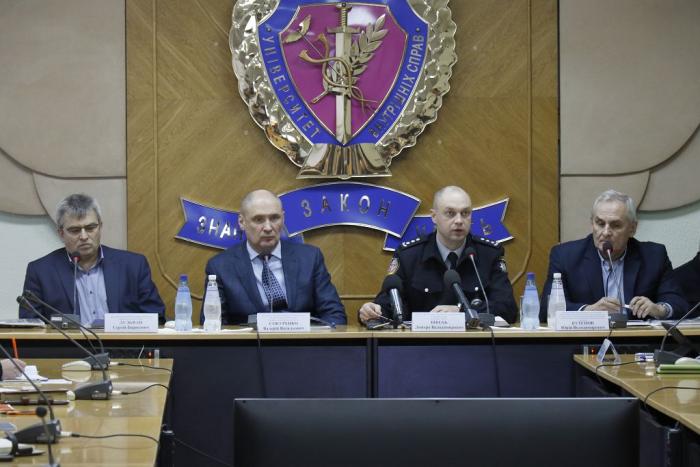 У ХНУВС презентували комплексну систему контролю автомобільних доріг «КАСКАД»