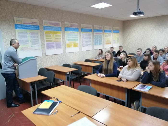 Заняття зі студентами Сумської філії ХНУВС провів заступник керівника Роменської місцевої прокуратури 