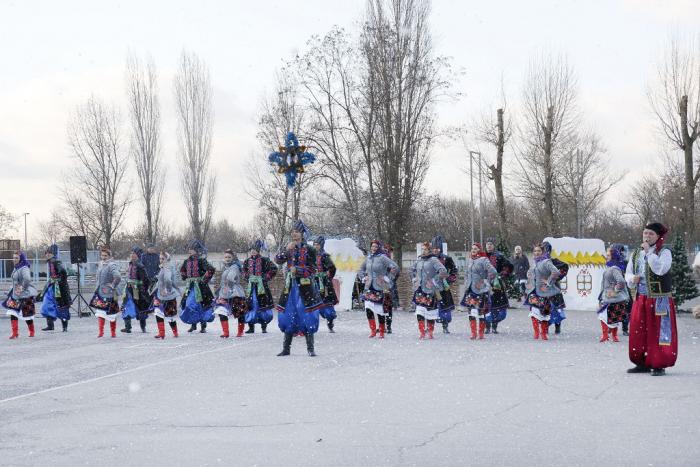 Святкові заходи до новорічних та різдвяних свят