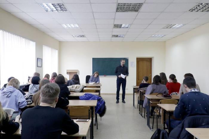 Студентів ознайомили зі специфікою надання психологічної допомоги учасникам бойових дій