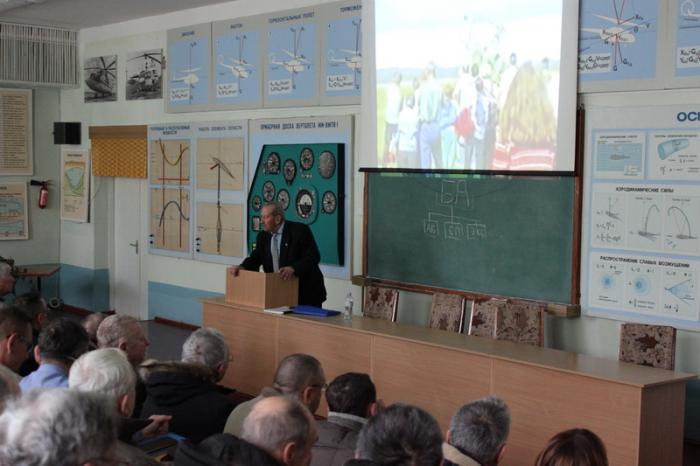 Відбувся науковий семінар на тему «Безпека польотів»