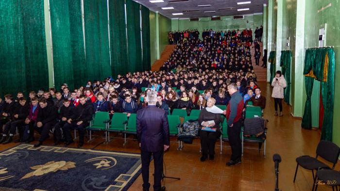 Молодь і наркотики. Стратегія та принципи попередження наркозалежності