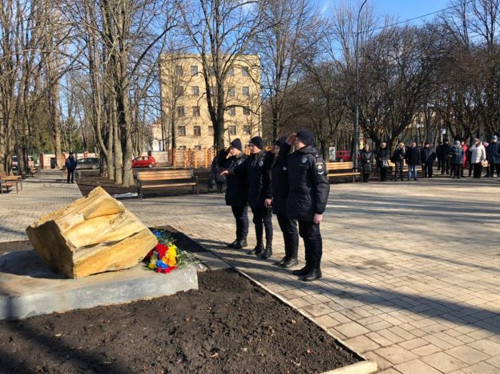 Студенти та курсанти Сумської філії долучилися до міської акції з нагоди вшанування пам’яті Героїв Небесної Сотні    