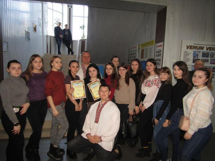 Студенти та курсанти Сумської філії ХНУВС шанують національні традиції проводів Масляної 