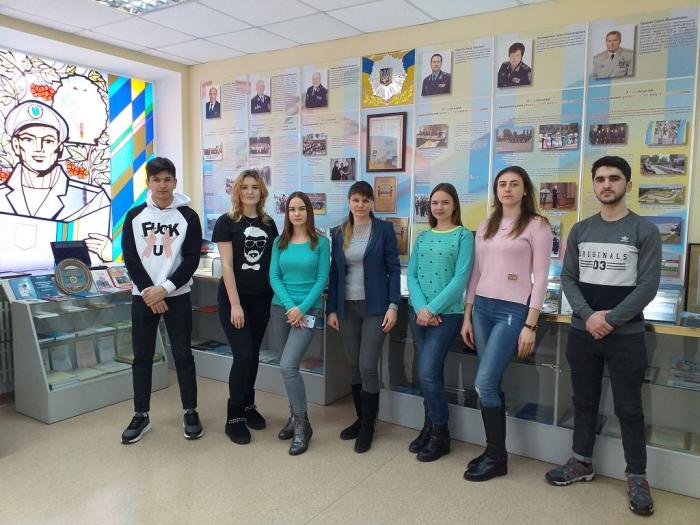 Ознайомлення з історією становлення поліцейського вишу