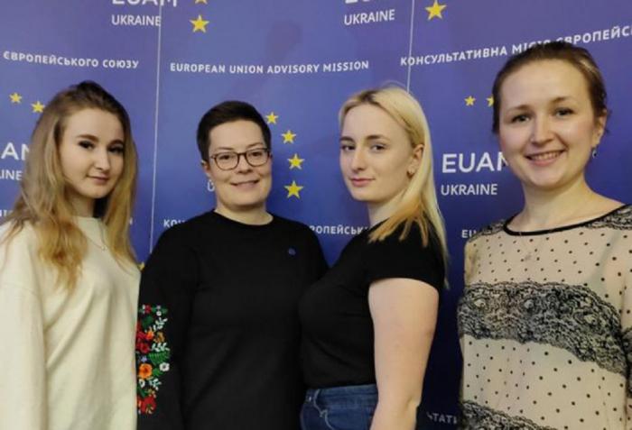 Публічний діалог «Як і з ким можуть співпрацювати жінки задля посилення впливу у сфері безпеки»