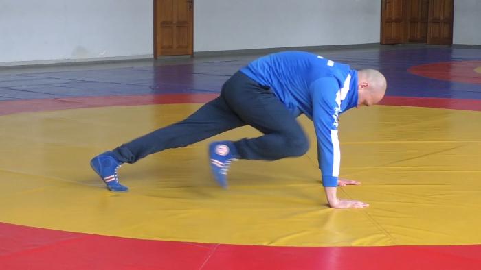 Продовжуємо заняття. Комплекс фізичних вправ № 7