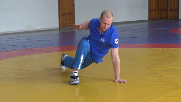 Продовжуємо заняття. Комплекс фізичних вправ № 4