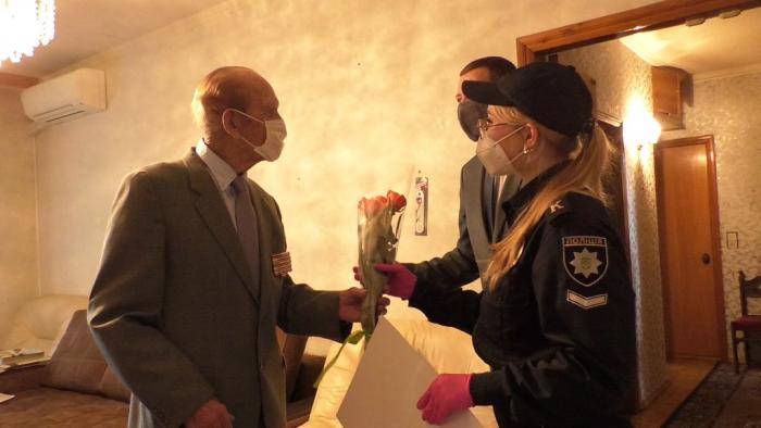 Ректор ХНУВС Дмитро Швець: «Надзвичайно важливо не втрачати зв'язок поколінь, піклуватися про людей, на чию долю випали роки лихоліть та тяжких випробувань»