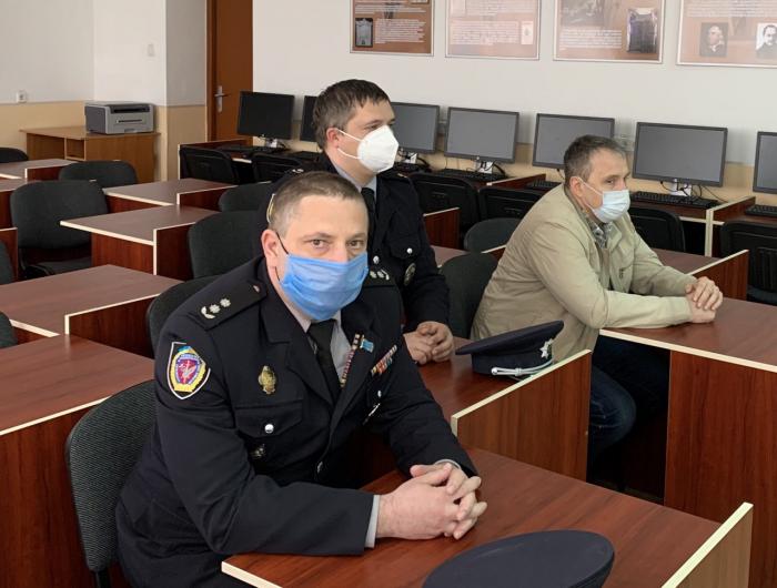 Розслідування онлайн-шахрайств, пов’язаних із COVID-19