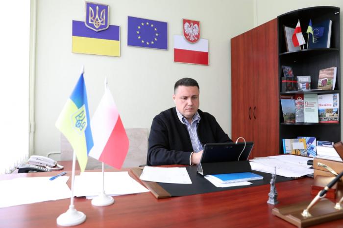 Керівник Центру Українсько-Польського розвитку університету Микола Пахнін взяв участь у 1-й Міжнародній онлайн-конференці «Світ під час пандемії  і в пост-пандемійний період»