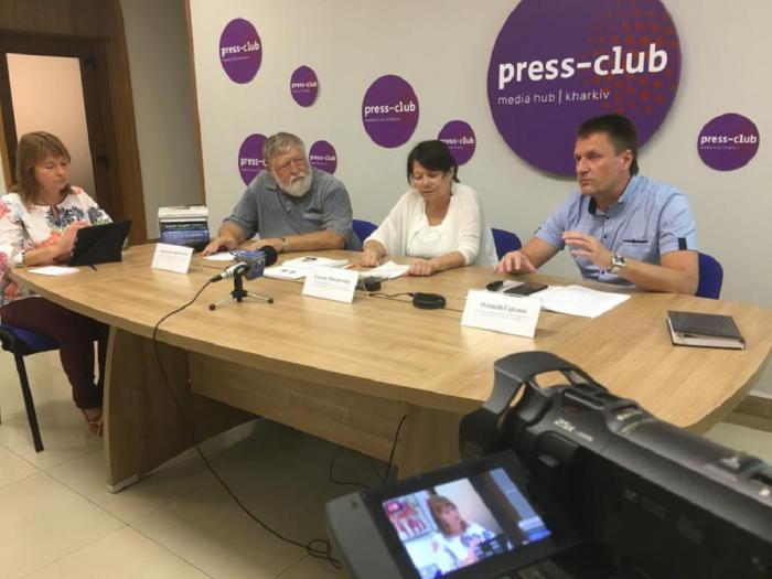 У Харківському прес-клубі відбулось обговорення загроз, причин та шляхів подолання підліткового алкоголізму