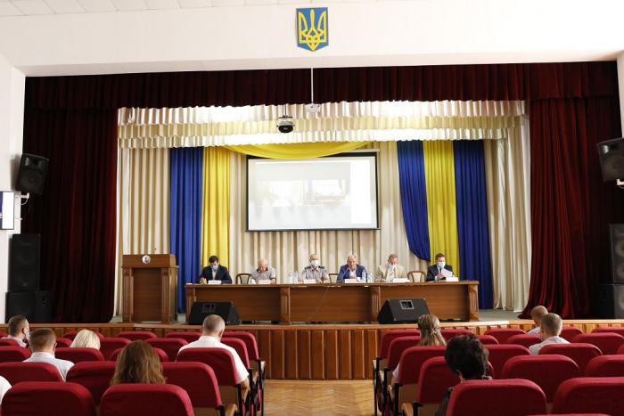Працівників університету відзначено нагородами