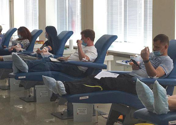 Донорська допомога працівників та студентів факультету № 6