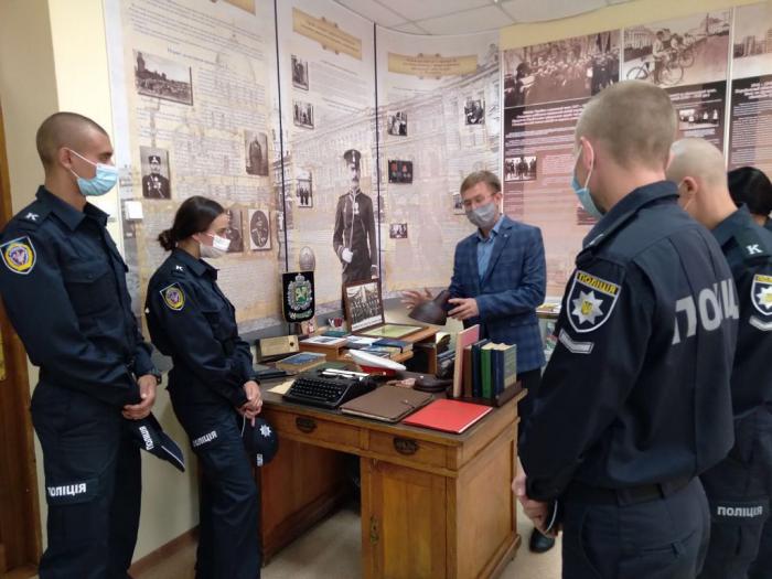 Навчання починається з історії: курсанти перших курсів знайомляться з експозиціями музею університету