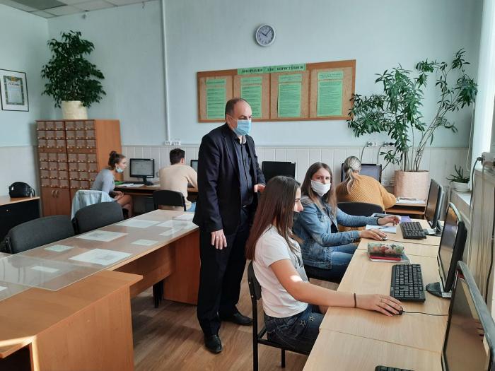 Практичні заняття з джерелами інформації у бібліотеці  ХНУВС