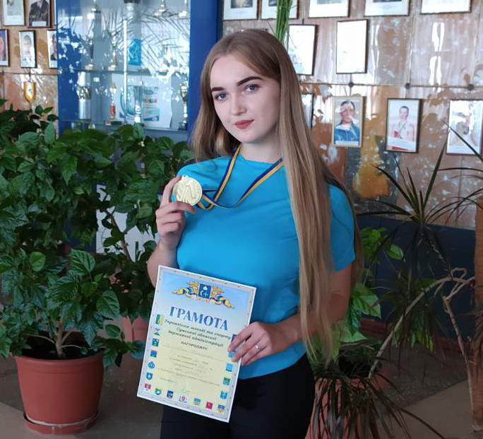 Victory of the cadet of the Sumy branch of KhNUIA on powerlifting