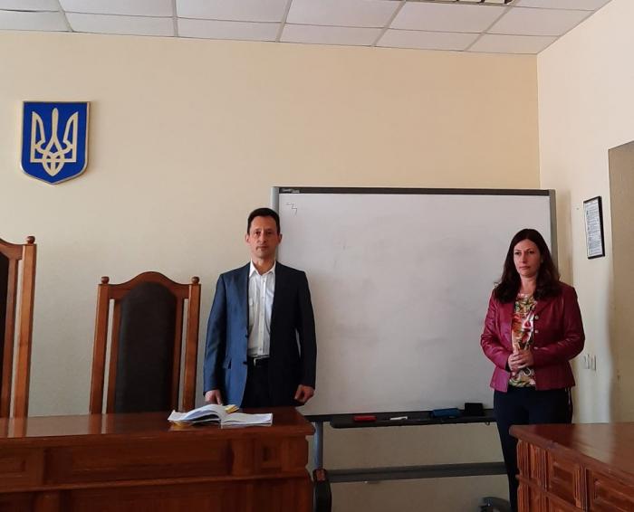 Binary lesson on civil procedure