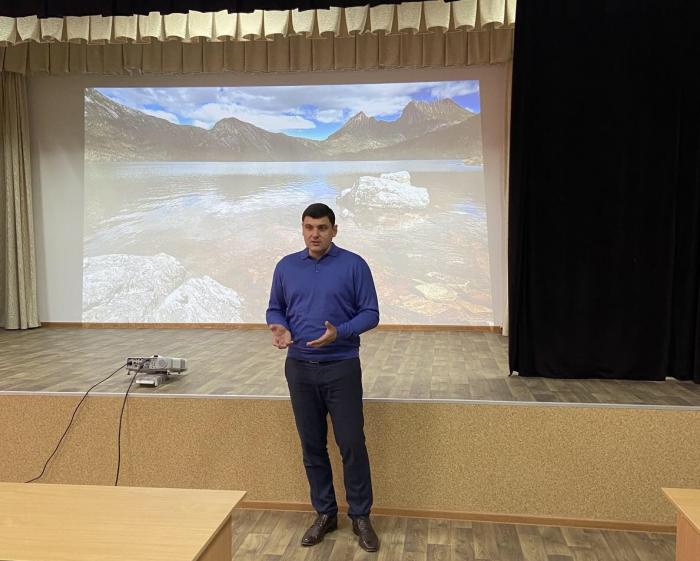 У Пересічанському ліцеї відбулася профорієнтаційна зустріч із випускниками