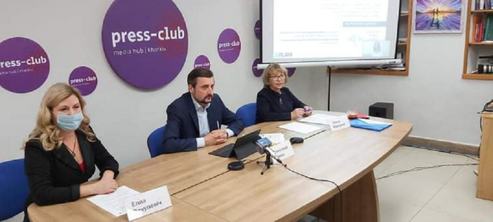 Доцент кафедри цивільного права та процесу Елла Вакулович взяла участь у засіданні Харківського прес-клубу