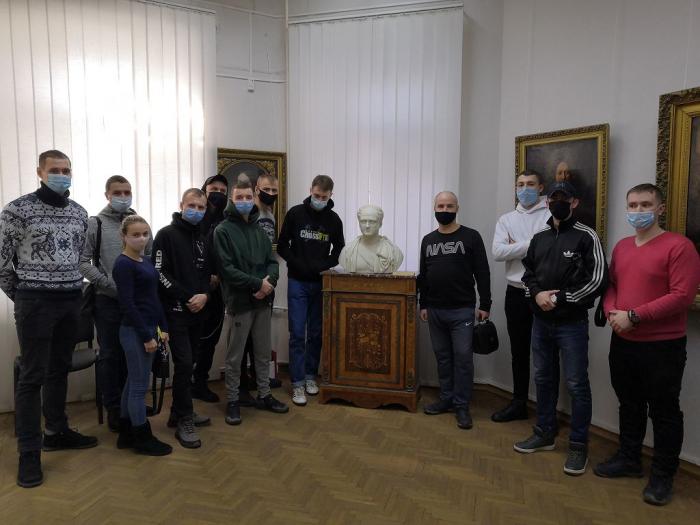 Курсанти університету відвідали Харківський художній музей
