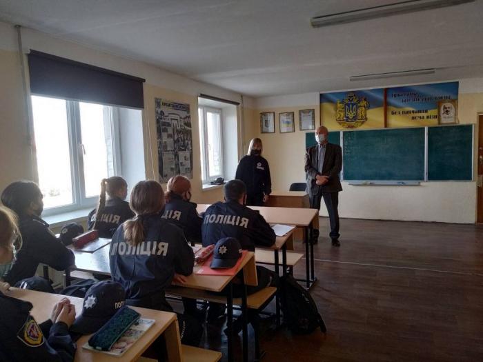 Зустріч майбутніх дільничних із працівниками практичних підрозділів